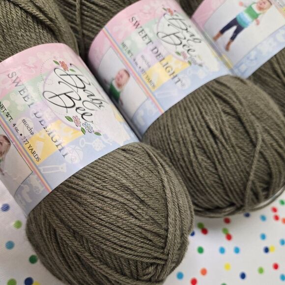 Baby Bee Sweet Delight Yarn in MOCHA - Picture 4 of 11
